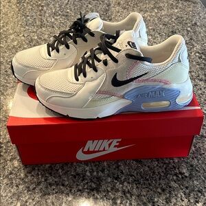 Nike Air Max Sneakers in Cream and Black